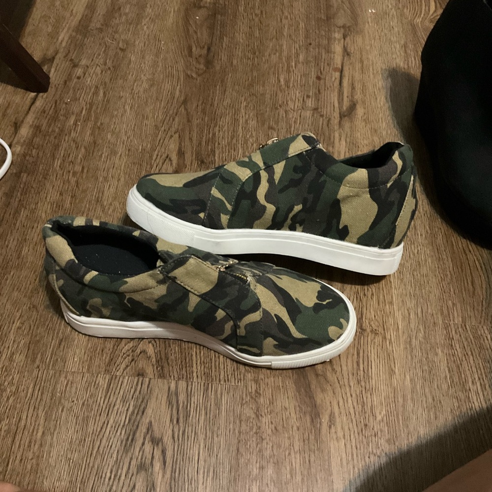 Camo Wedges
